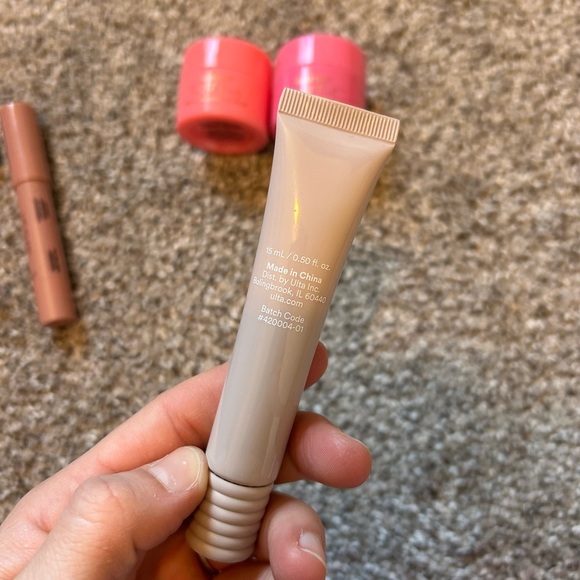 Lip bundle- gloss, stick, - Picture 10 of 13